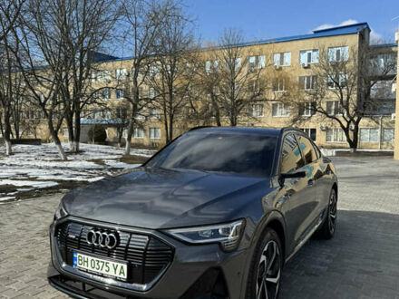 Ауді E-Tron 2021 у Одесі на Automoto.ua Сірий Ауді E-Tron, об'ємом двигуна 0 л та пробігом 54 тис. км за 46500 $, фото 1 на Automoto.ua