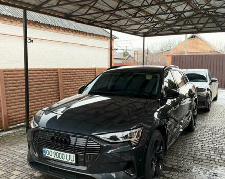 Сірий Ауді E-Tron, об'ємом двигуна 0 л та пробігом 71 тис. км за 33000 $, фото 1 на Automoto.ua
