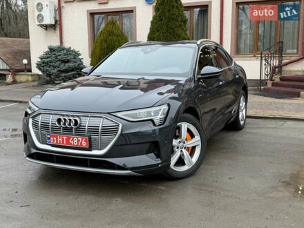 Серый Ауди E-Tron, объемом двигателя 0 л и пробегом 126 тыс. км за 29999 $, фото 1 на Automoto.ua