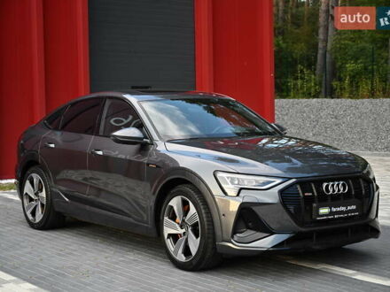 Серый Ауди E-Tron, объемом двигателя 0 л и пробегом 88 тыс. км за 39617 $, фото 1 на Automoto.ua