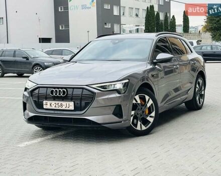 Сірий Ауді E-Tron, об'ємом двигуна 0 л та пробігом 85 тис. км за 27999 $, фото 1 на Automoto.ua