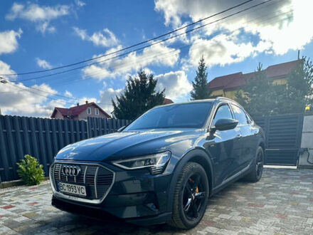 Серый Ауди E-Tron, объемом двигателя 0 л и пробегом 79 тыс. км за 36500 $, фото 1 на Automoto.ua