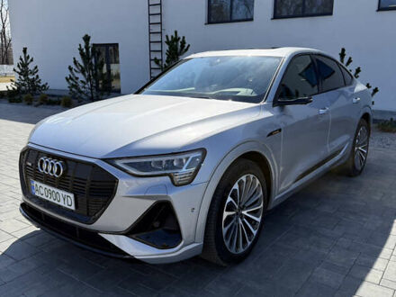 Серый Ауди E-Tron, объемом двигателя 0 л и пробегом 60 тыс. км за 37500 $, фото 1 на Automoto.ua