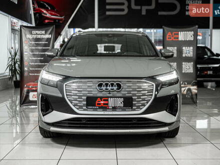Серый Ауди E-Tron, объемом двигателя 0 л и пробегом 11 тыс. км за 31900 $, фото 1 на Automoto.ua