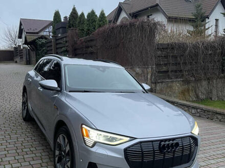 Серый Ауди E-Tron, объемом двигателя 0 л и пробегом 74 тыс. км за 37500 $, фото 1 на Automoto.ua