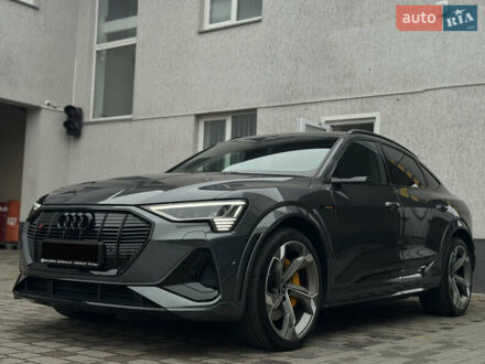 Сірий Ауді E-Tron, об'ємом двигуна 0 л та пробігом 59 тис. км за 45999 $, фото 1 на Automoto.ua
