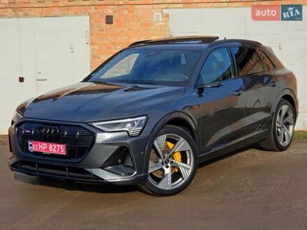 Сірий Ауді E-Tron, об'ємом двигуна 0 л та пробігом 100 тис. км за 41888 $, фото 1 на Automoto.ua