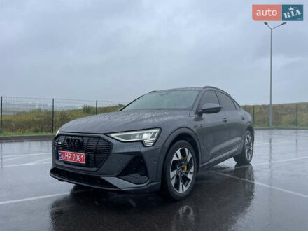 Сірий Ауді E-Tron, об'ємом двигуна 0 л та пробігом 41 тис. км за 35550 $, фото 1 на Automoto.ua