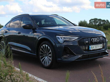 Ауди E-Tron 2022 в Киеве на Automoto.ua Серый Ауди E-Tron, объемом двигателя 0 л и пробегом 80 тыс. км за 39700 $, фото 1 на Automoto.ua