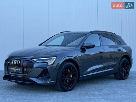 Ауди E-Tron 2022 в Мукачеве на Automoto.ua Серый Ауди E-Tron, объемом двигателя 0 л и пробегом 41 тыс. км за 48200 $, фото 1 на Automoto.ua