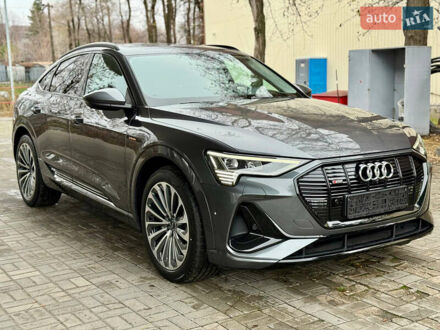 Сірий Ауді E-Tron, об'ємом двигуна 0 л та пробігом 39 тис. км за 46500 $, фото 1 на Automoto.ua