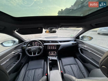 Серый Ауди E-Tron, объемом двигателя 0 л и пробегом 78 тыс. км за 40950 $, фото 1 на Automoto.ua