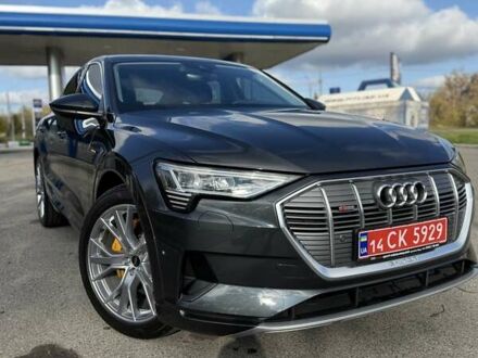 Ауди E-Tron 2022 в Харькове на Automoto.ua Серый Ауди E-Tron, объемом двигателя 0 л и пробегом 31 тыс. км за 40500 $, фото 1 на Automoto.ua