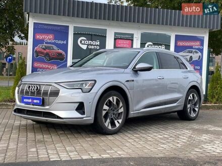Ауди E-Tron 2022 в Львове на Automoto.ua Серый Ауди E-Tron, объемом двигателя 0 л и пробегом 3 тыс. км за 43300 $, фото 1 на Automoto.ua