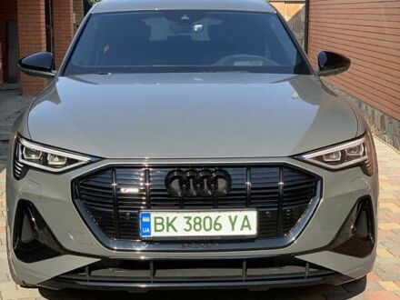 Сірий Ауді E-Tron, об'ємом двигуна 0 л та пробігом 38 тис. км за 51000 $, фото 1 на Automoto.ua