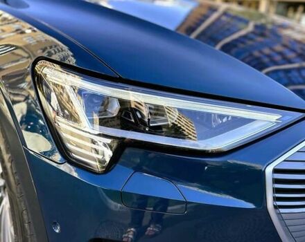 Синий Ауди E-Tron, объемом двигателя 0 л и пробегом 79 тыс. км за 36300 $, фото 8 на Automoto.ua