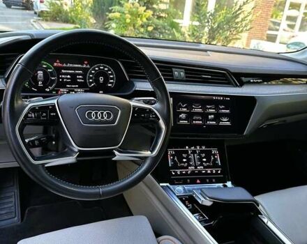 Синий Ауди E-Tron, объемом двигателя 0 л и пробегом 79 тыс. км за 36300 $, фото 17 на Automoto.ua