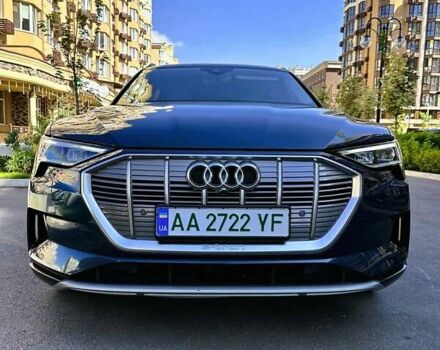 Синий Ауди E-Tron, объемом двигателя 0 л и пробегом 79 тыс. км за 36300 $, фото 4 на Automoto.ua