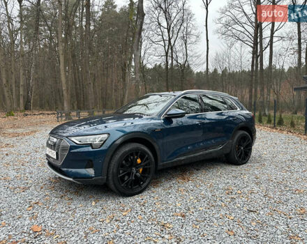 Синій Ауді E-Tron, об'ємом двигуна 0 л та пробігом 165 тис. км за 25900 $, фото 5 на Automoto.ua