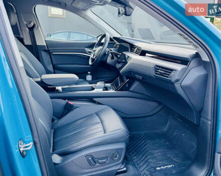 Синій Ауді E-Tron, об'ємом двигуна 0 л та пробігом 97 тис. км за 27900 $, фото 19 на Automoto.ua