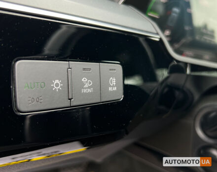 Синий Ауди E-Tron, объемом двигателя 95 л и пробегом 124 тыс. км за 26999 $, фото 18 на Automoto.ua