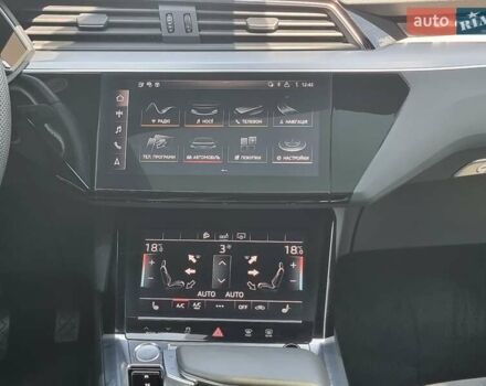Синий Ауди E-Tron, объемом двигателя 0 л и пробегом 119 тыс. км за 27500 $, фото 17 на Automoto.ua