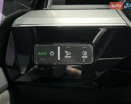 Синий Ауди E-Tron, объемом двигателя 0 л и пробегом 299 тыс. км за 23490 $, фото 43 на Automoto.ua