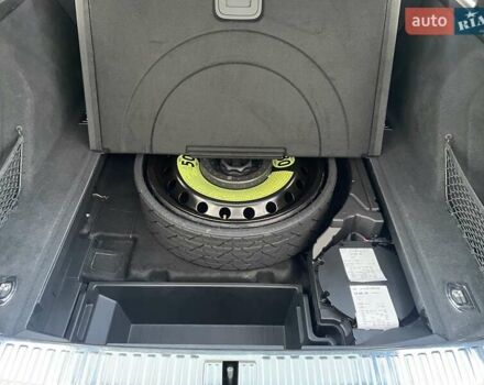 Синій Ауді E-Tron, об'ємом двигуна 0 л та пробігом 30 тис. км за 29900 $, фото 35 на Automoto.ua