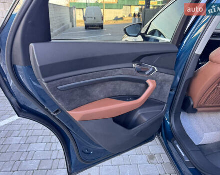 Синій Ауді E-Tron, об'ємом двигуна 0 л та пробігом 226 тис. км за 22999 $, фото 19 на Automoto.ua