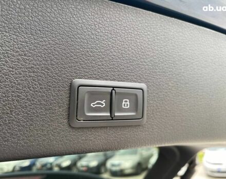 Синий Ауди E-Tron, объемом двигателя 0 л и пробегом 125 тыс. км за 25240 $, фото 38 на Automoto.ua