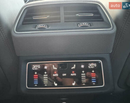 Синий Ауди E-Tron, объемом двигателя 0 л и пробегом 130 тыс. км за 28999 $, фото 28 на Automoto.ua