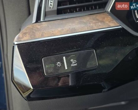 Ауди E-Tron 2019 в Тернополе на Automoto.ua Синий Ауди E-Tron, объемом двигателя 0 л и пробегом 119 тыс. км за 29499 $, фото 4 на Automoto.ua