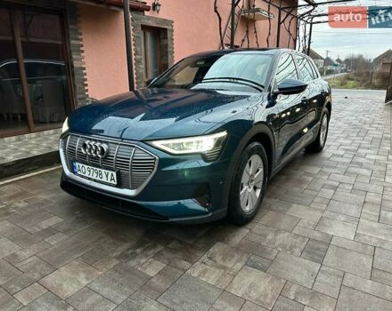 Синий Ауди E-Tron, объемом двигателя 0 л и пробегом 122 тыс. км за 28900 $, фото 3 на Automoto.ua