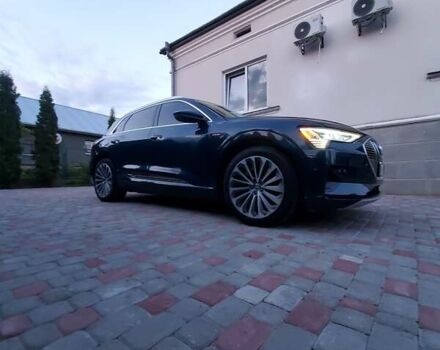 Синий Ауди E-Tron, объемом двигателя 0 л и пробегом 85 тыс. км за 36500 $, фото 69 на Automoto.ua