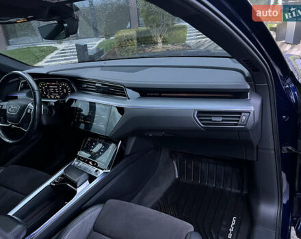 Синій Ауді E-Tron, об'ємом двигуна 0 л та пробігом 135 тис. км за 25800 $, фото 70 на Automoto.ua