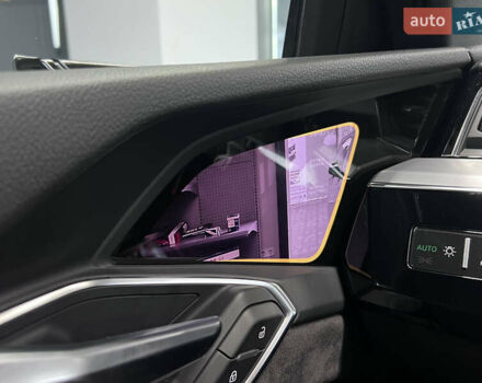 Синий Ауди E-Tron, объемом двигателя 0 л и пробегом 299 тыс. км за 23490 $, фото 57 на Automoto.ua