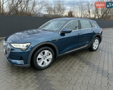Синий Ауди E-Tron, объемом двигателя 0 л и пробегом 122 тыс. км за 28900 $, фото 4 на Automoto.ua