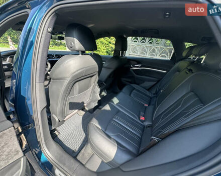 Синий Ауди E-Tron, объемом двигателя 0 л и пробегом 112 тыс. км за 29500 $, фото 26 на Automoto.ua
