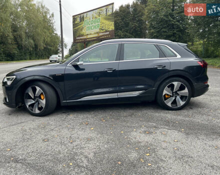 Синий Ауди E-Tron, объемом двигателя 0 л и пробегом 143 тыс. км за 27000 $, фото 3 на Automoto.ua