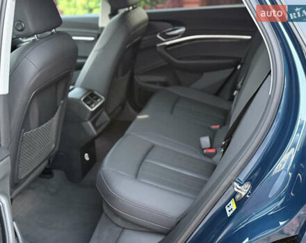 Ауди E-Tron 2019 в Хмельницком на Automoto.ua Синий Ауди E-Tron, объемом двигателя 0 л и пробегом 77 тыс. км за 32527 $, фото 61 на Automoto.ua