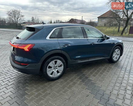Синий Ауди E-Tron, объемом двигателя 0 л и пробегом 122 тыс. км за 28900 $, фото 2 на Automoto.ua