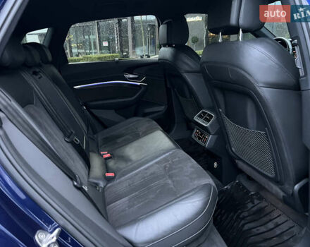 Синій Ауді E-Tron, об'ємом двигуна 0 л та пробігом 135 тис. км за 25800 $, фото 51 на Automoto.ua