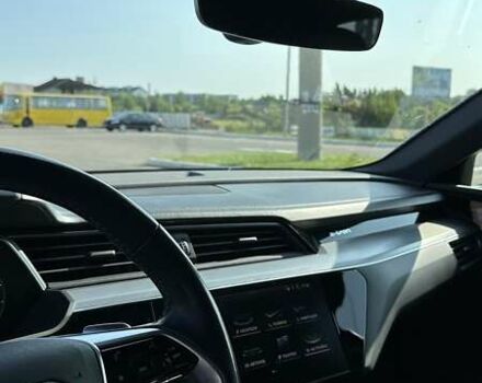 Синій Ауді E-Tron, об'ємом двигуна 0 л та пробігом 101 тис. км за 33500 $, фото 4 на Automoto.ua