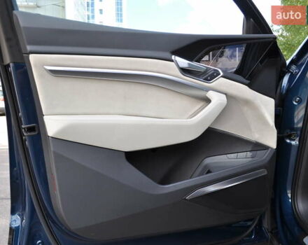 Синий Ауди E-Tron, объемом двигателя 0 л и пробегом 79 тыс. км за 34000 $, фото 85 на Automoto.ua