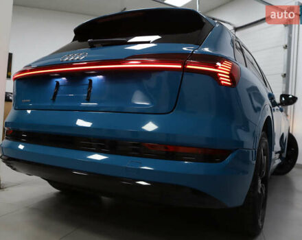 Синий Ауди E-Tron, объемом двигателя 0 л и пробегом 80 тыс. км за 28900 $, фото 52 на Automoto.ua