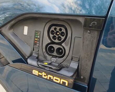 Синій Ауді E-Tron, об'ємом двигуна 0 л та пробігом 57 тис. км за 49900 $, фото 68 на Automoto.ua