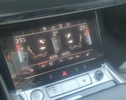 Синий Ауди E-Tron, объемом двигателя 0 л и пробегом 94 тыс. км за 28500 $, фото 48 на Automoto.ua