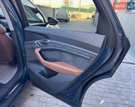 Синій Ауді E-Tron, об'ємом двигуна 0 л та пробігом 226 тис. км за 22999 $, фото 21 на Automoto.ua