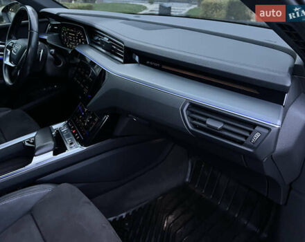 Синій Ауді E-Tron, об'ємом двигуна 0 л та пробігом 135 тис. км за 25800 $, фото 54 на Automoto.ua