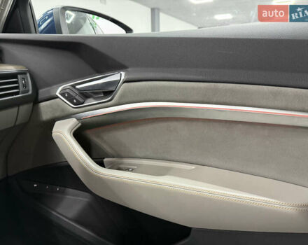 Синій Ауді E-Tron, об'ємом двигуна 0 л та пробігом 113 тис. км за 33000 $, фото 21 на Automoto.ua